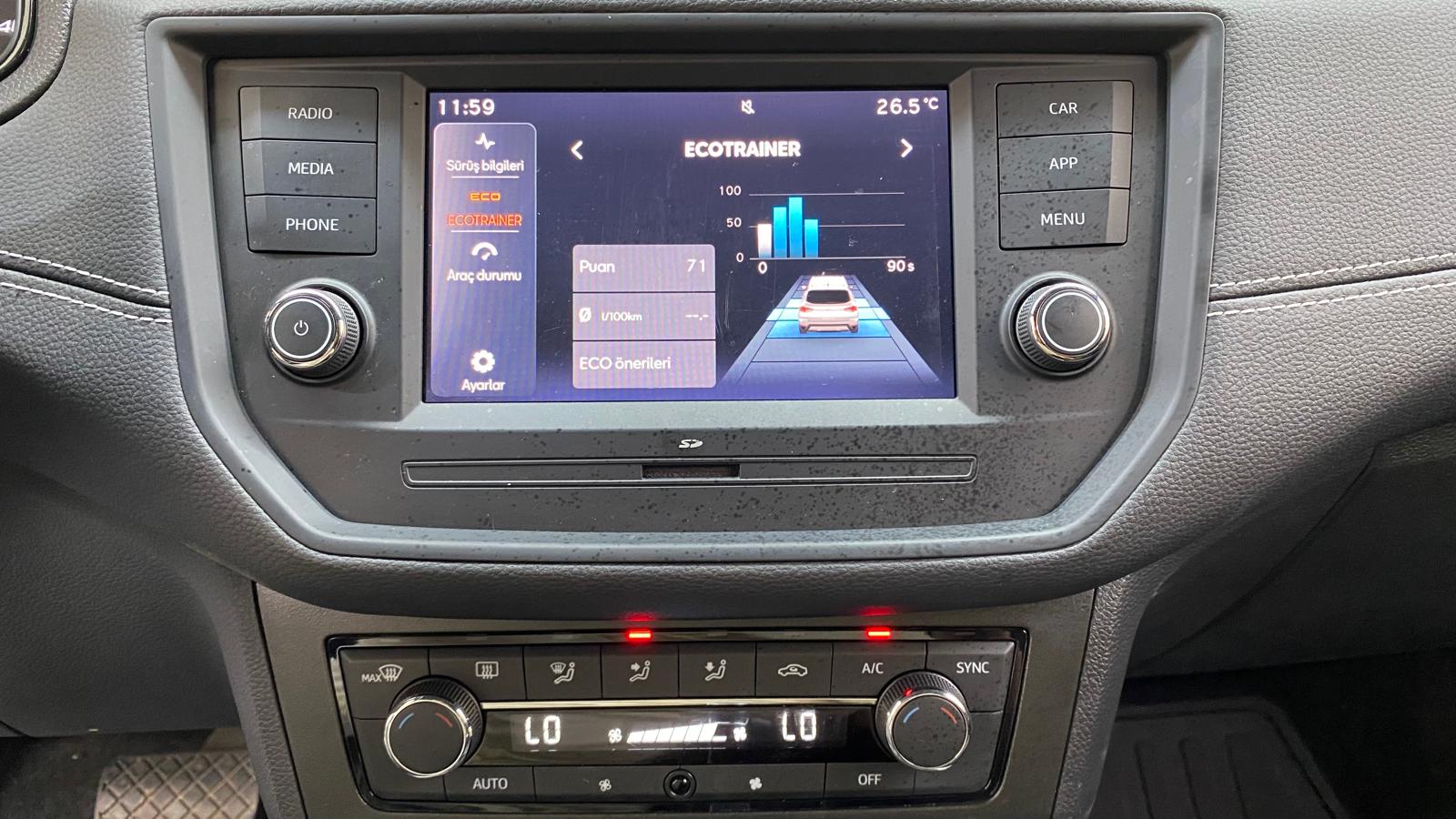 SEAT ARONA 13